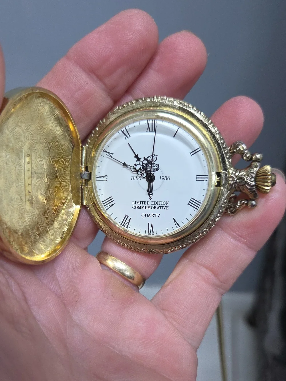 Vintage Commemorative 1886 - 1986 Limited Edition Pocket Watch With Chain